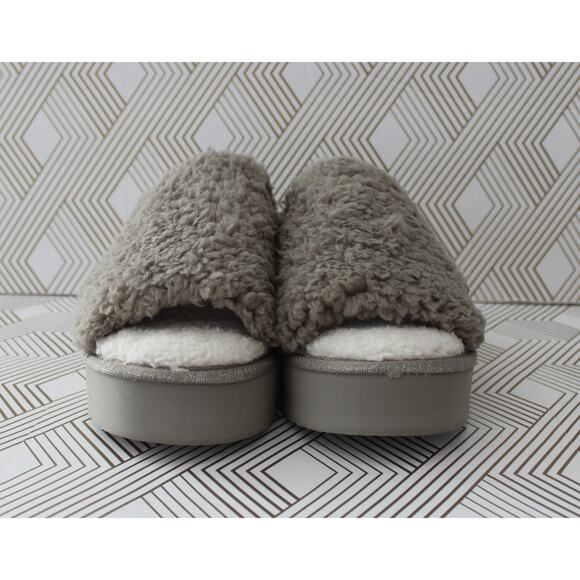 Dearfoams Womens Cozy Comfort Platform Terry Slide Slipper Green Large NWT - Picture 1 of 8